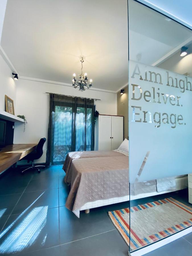 Small Gem Studio Athens, Next To Metro Nomismatokopeio Dış mekan fotoğraf